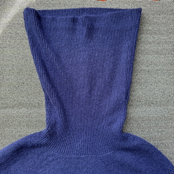 Navy Poncho Soft Sweater w/Turtleneck EUC - Picture 11 of 17